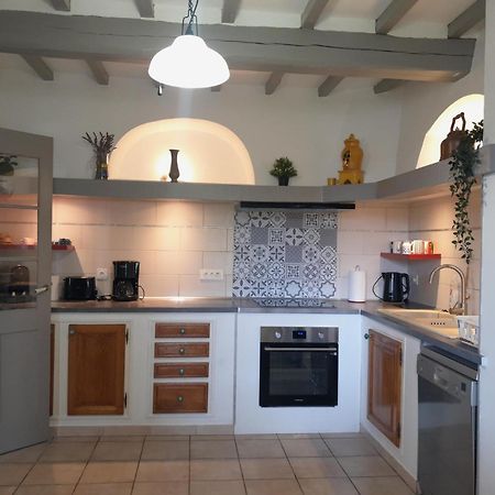 Mas La Gentille ,,, A La Campagne , Beautiful Outdoor , Swimming Pool , Pool House , Nice Green Garden , Bbq ,,, Only For You , Pour Passer Un Sejour Inoubliable Pernes-les-Fontaines Eksteriør billede