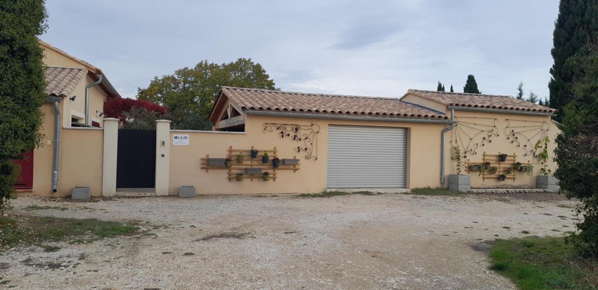 Mas La Gentille ,,, A La Campagne , Beautiful Outdoor , Swimming Pool , Pool House , Nice Green Garden , Bbq ,,, Only For You , Pour Passer Un Sejour Inoubliable Pernes-les-Fontaines Eksteriør billede