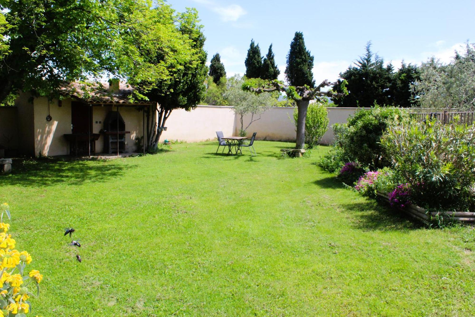 Mas La Gentille ,,, A La Campagne , Beautiful Outdoor , Swimming Pool , Pool House , Nice Green Garden , Bbq ,,, Only For You , Pour Passer Un Sejour Inoubliable Pernes-les-Fontaines Eksteriør billede